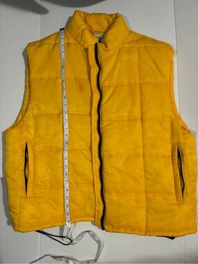 GAP Men's Bright Yellow Quilted Puffer Vest